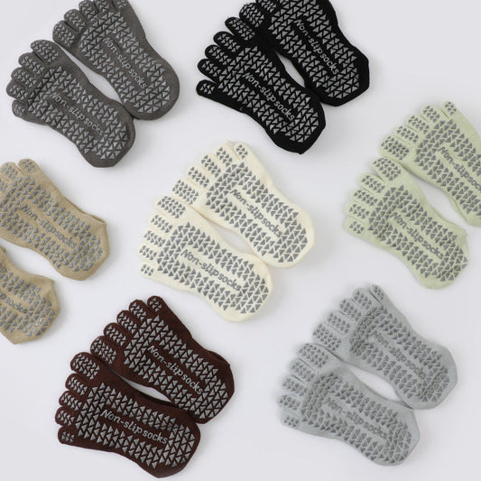 pilate socks, gripsocks, yoga socks