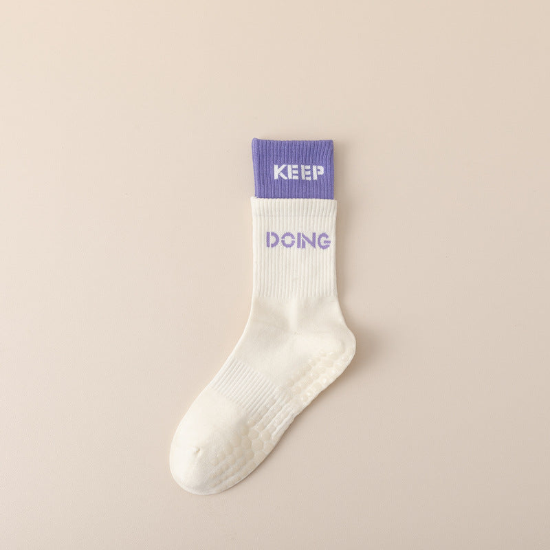 pilate grip socks, reformer pilates socks,best pilates socks, yoga gripsocks, studio socks, fitness socks, gym socks, workout socks, and barre socks, gripsocks in Canada, gripsocks in USA, Australia gripsocks